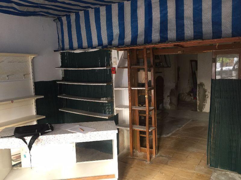 For sale of commercial in Vélez-Blanco