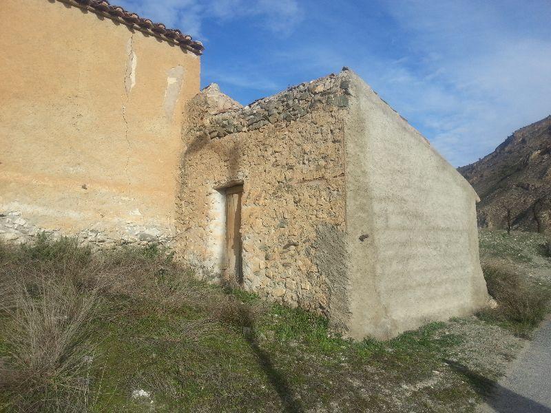 For sale of house in Oria