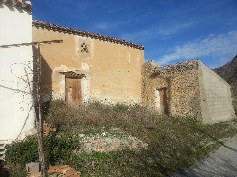 For sale of house in Oria