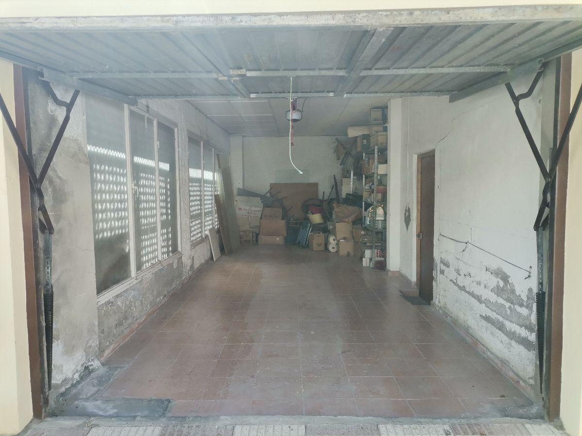 Venta de local comercial en Cantoria