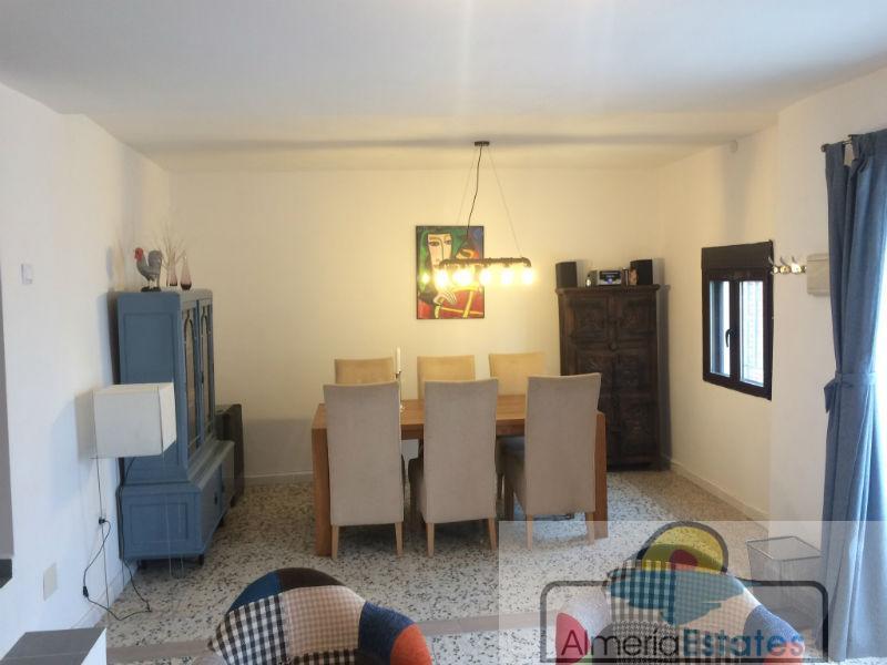 For sale of house in Vélez-Rubio