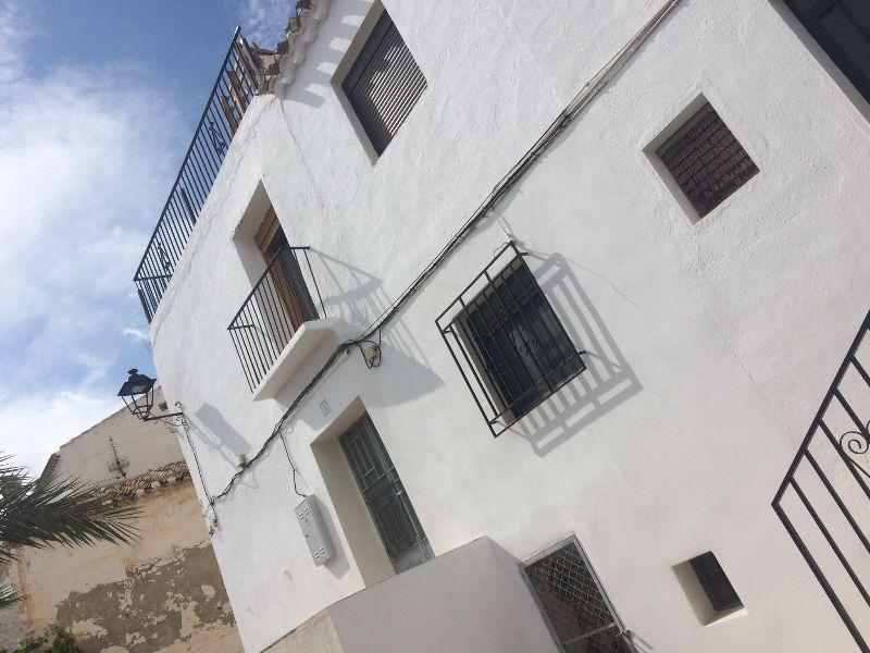For sale of house in Vélez-Rubio