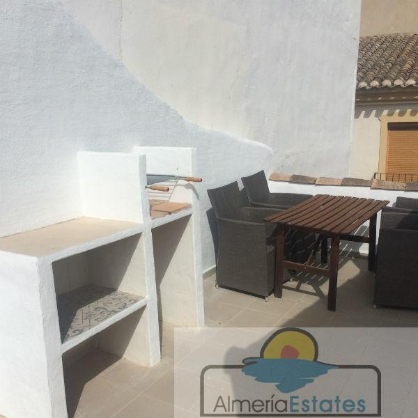 For sale of house in Vélez-Rubio