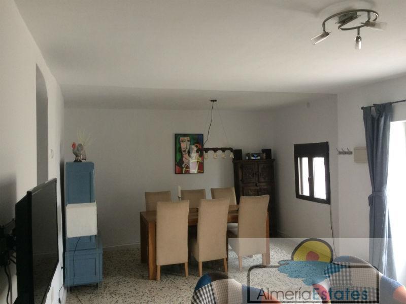 For sale of house in Vélez-Rubio