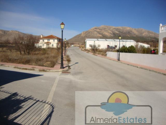 For sale of land in Chirivel