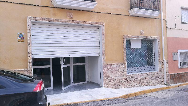 Venta de local comercial en Fines