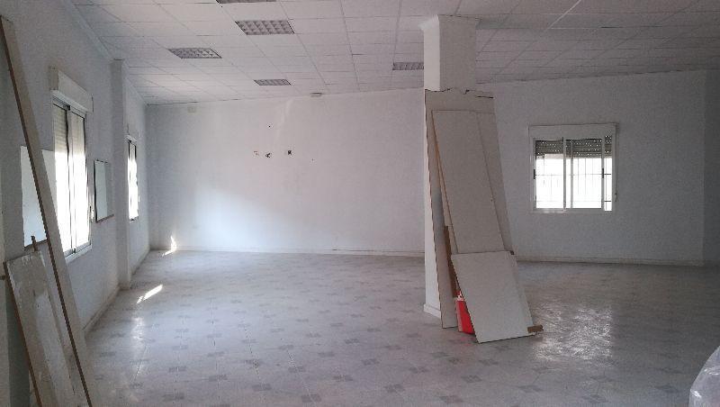 For rent of commercial in Albox