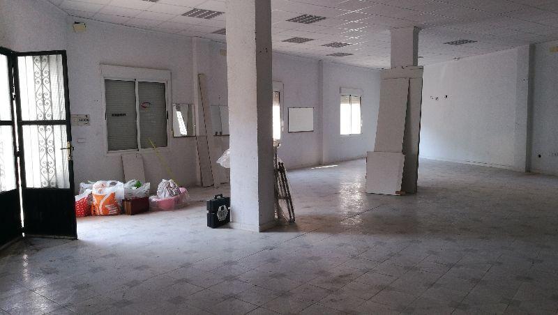 For rent of commercial in Albox