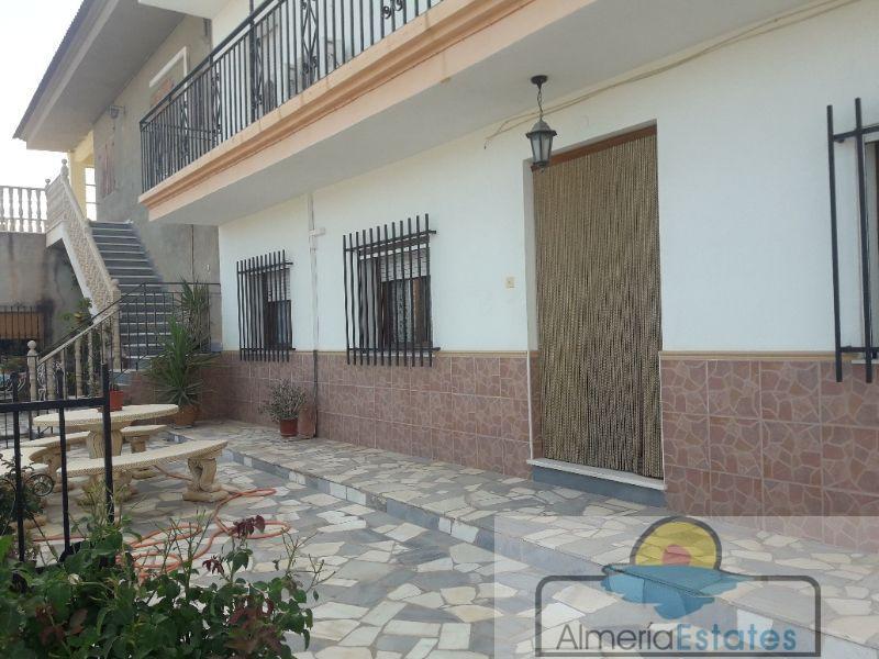 For sale of house in Almanzora