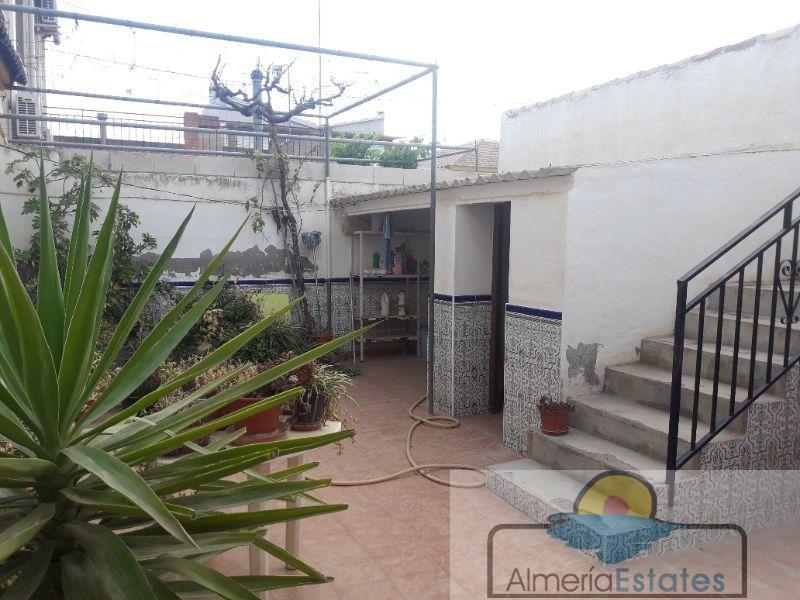 For sale of house in Almanzora