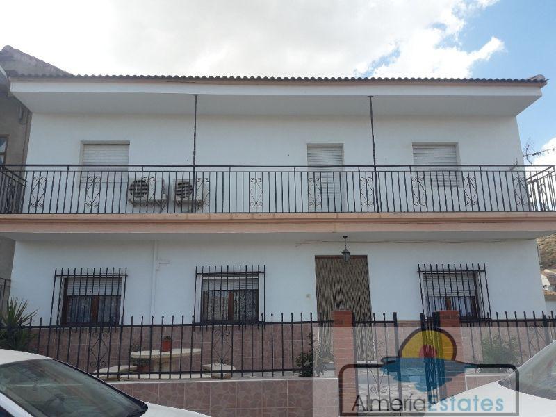 For sale of house in Almanzora