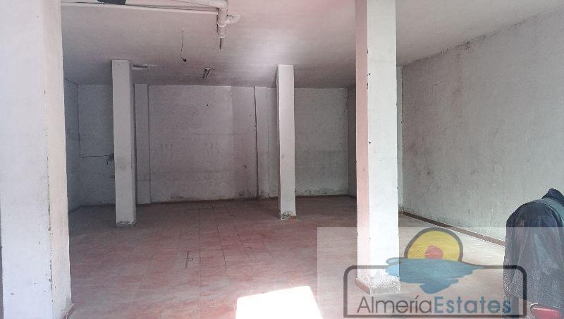 For rent of commercial in Albox