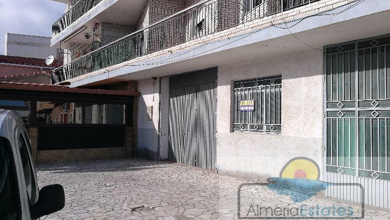 For rent of commercial in Albox