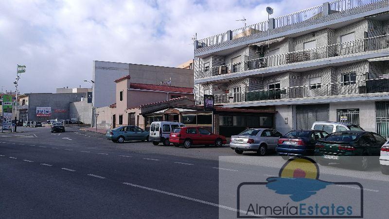 For rent of commercial in Albox