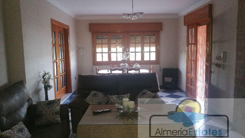 Venta de villa en Albox