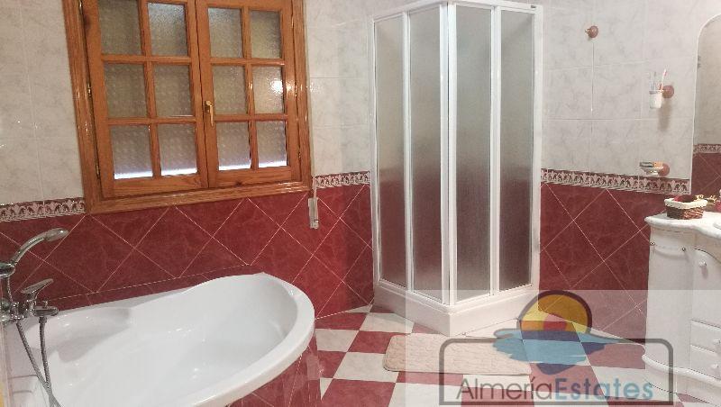 Venta de villa en Albox