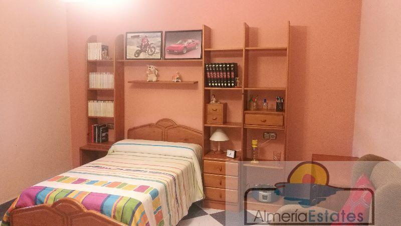 Venta de villa en Albox