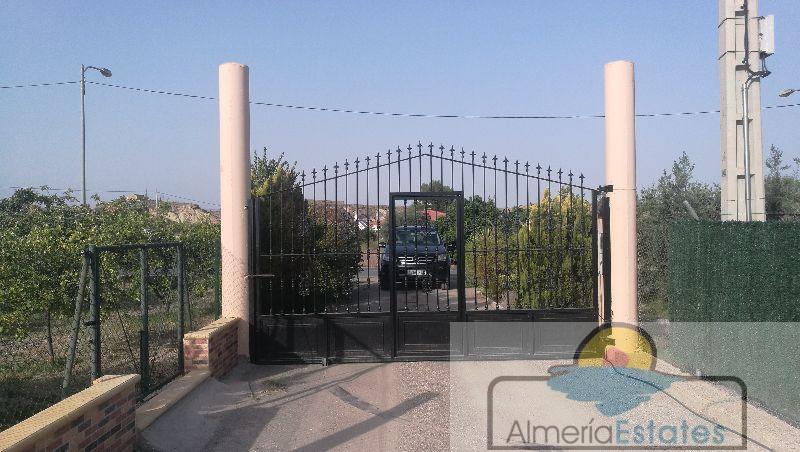Venta de villa en Albox