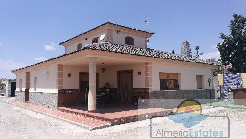 Venta de villa en Albox