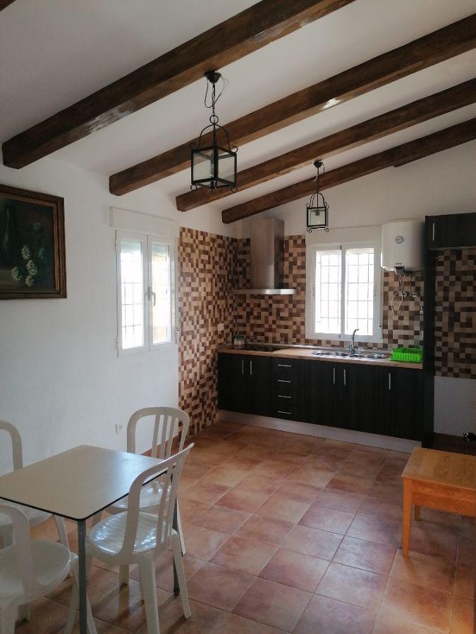 For rent of villa in Somontín