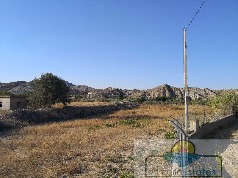 For sale of land in Arboleas