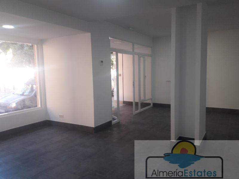 For rent of commercial in Albox