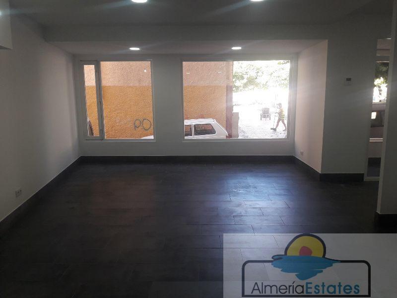 For rent of commercial in Albox