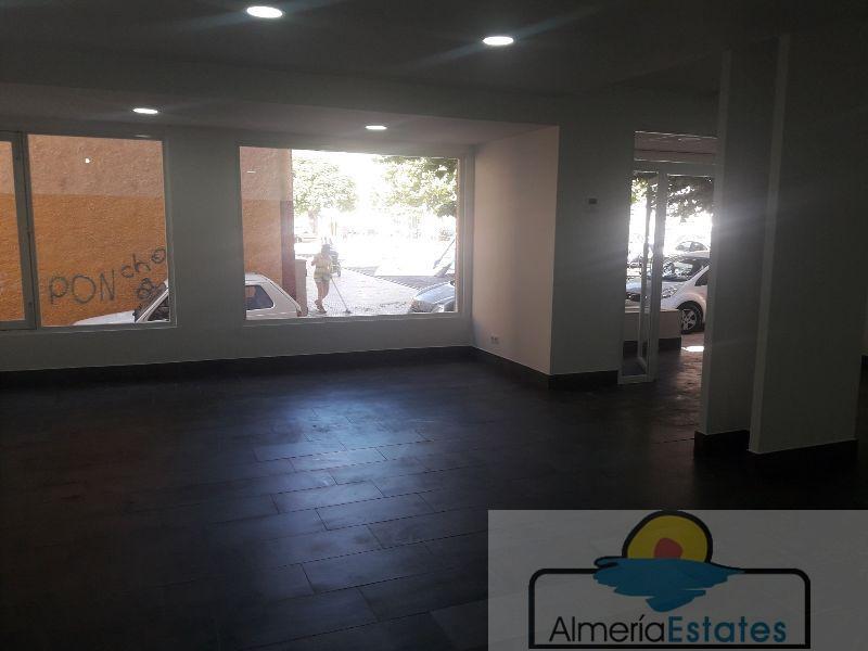 For rent of commercial in Albox