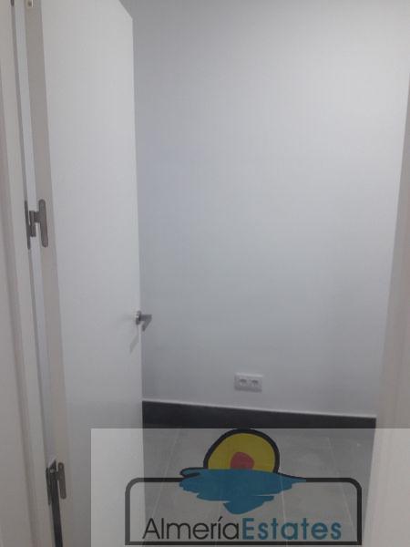 For rent of commercial in Albox