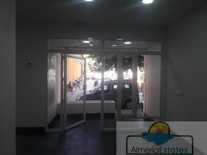 For rent of commercial in Albox