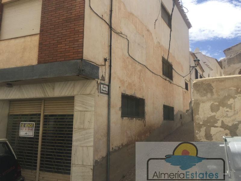 Venta de edificio en Vélez-Rubio