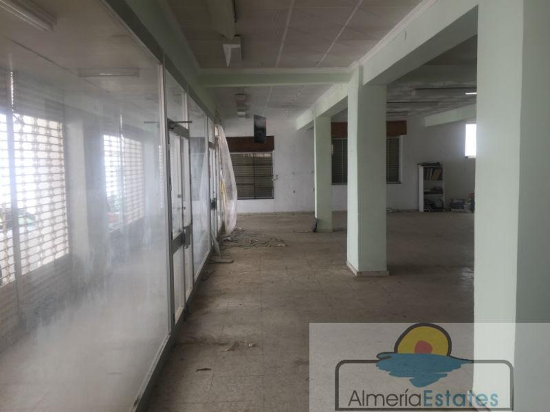 Venta de edificio en Vélez-Rubio