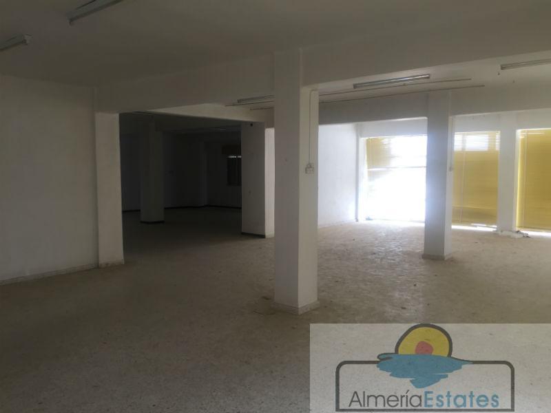 Venta de edificio en Vélez-Rubio
