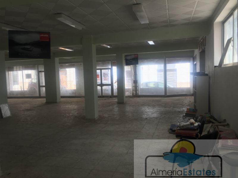 Venta de edificio en Vélez-Rubio