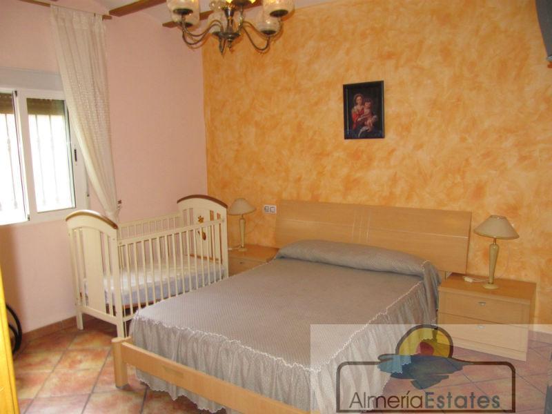For sale of chalet in Vélez-Blanco