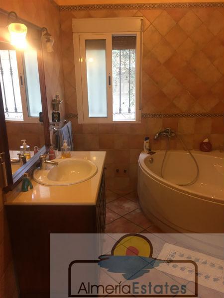 For sale of chalet in Vélez-Blanco