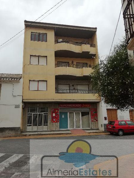 Venta de piso en Cantoria