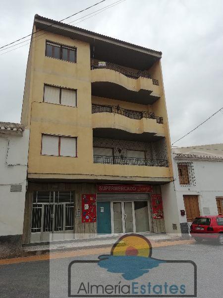 Venta de piso en Cantoria