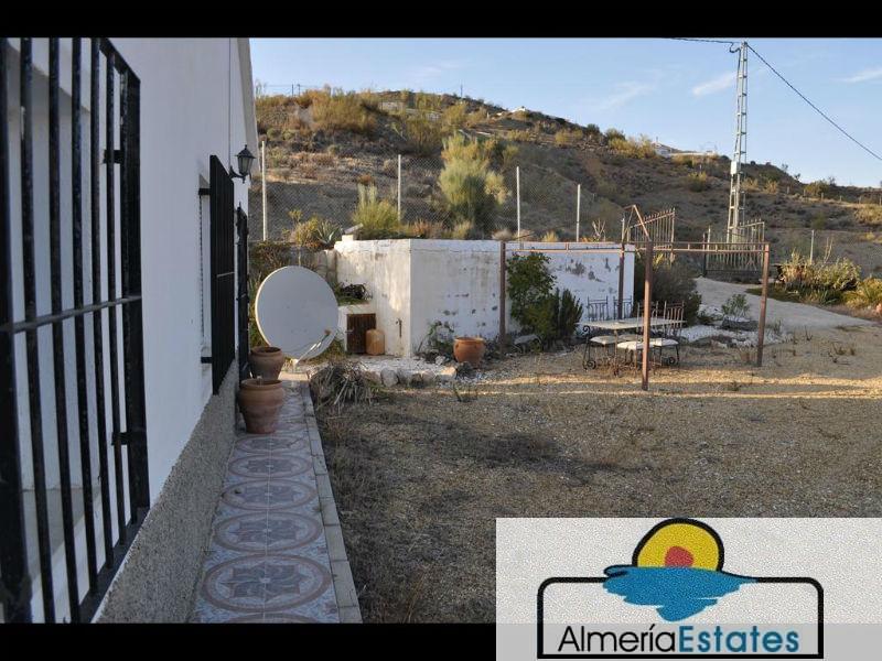 For sale of villa in Albox