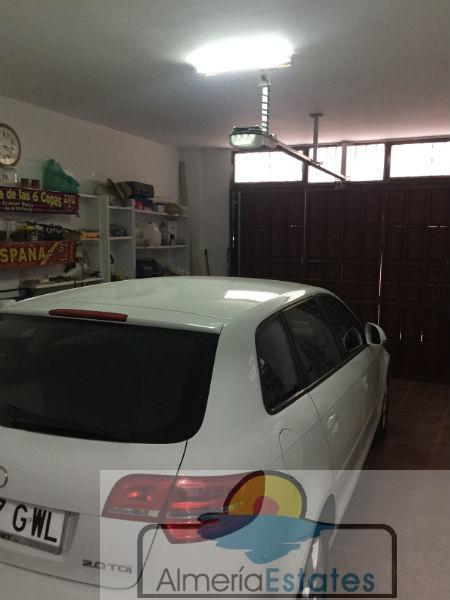 Venta de casa en Vélez-Rubio