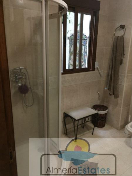 Venta de casa en Vélez-Rubio