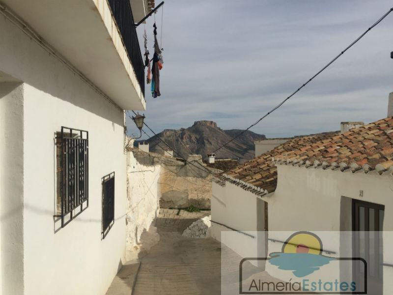 Venta de casa en Vélez-Blanco
