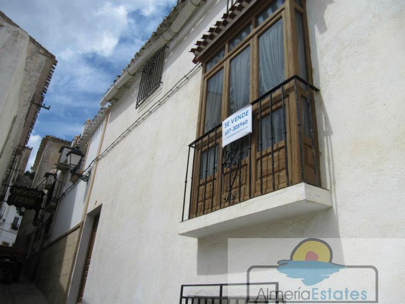 Venta de casa en Vélez-Blanco