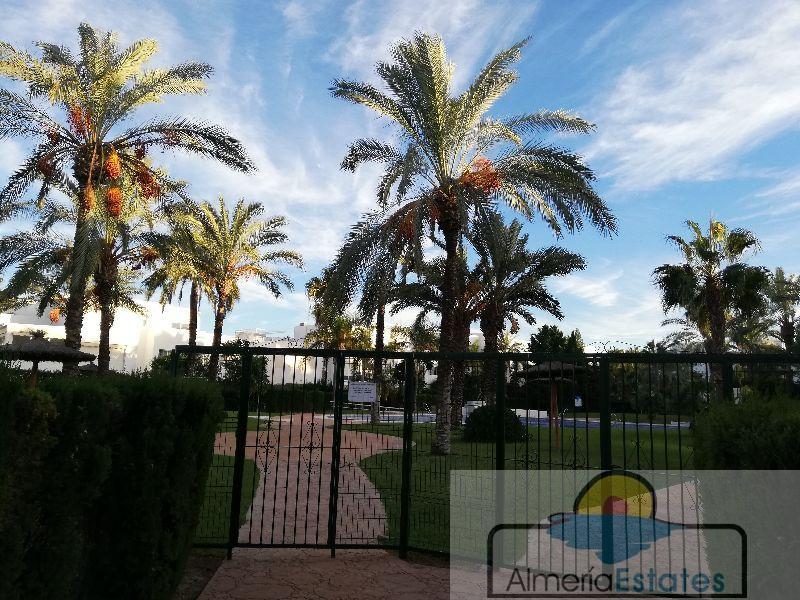 Venta de villa en Vera
