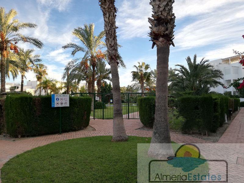 Venta de villa en Vera