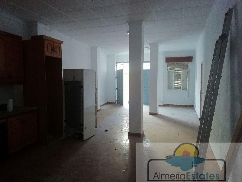 For sale of flat in Albox