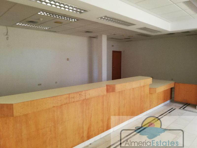 For rent of commercial in Huércal-Overa