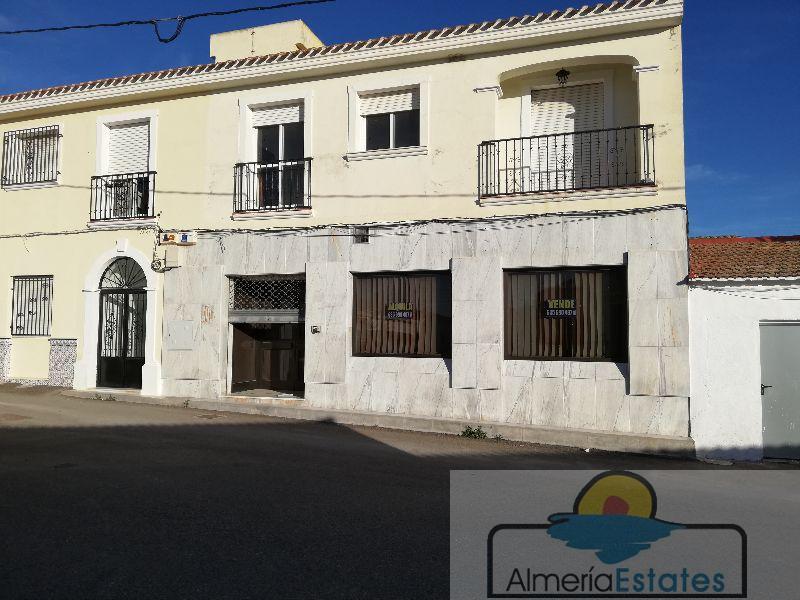 For rent of commercial in Huércal-Overa