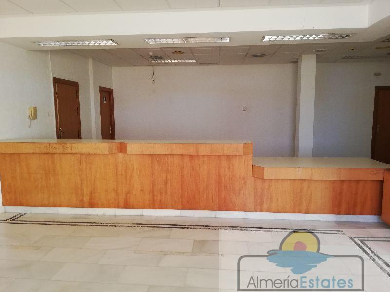 Alquiler de local comercial en Huércal-Overa