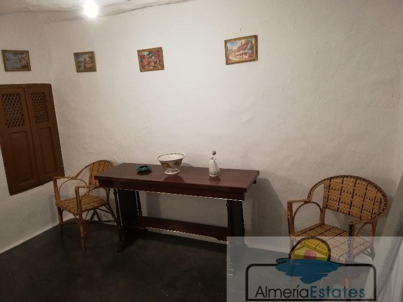 For sale of house in Urrácal